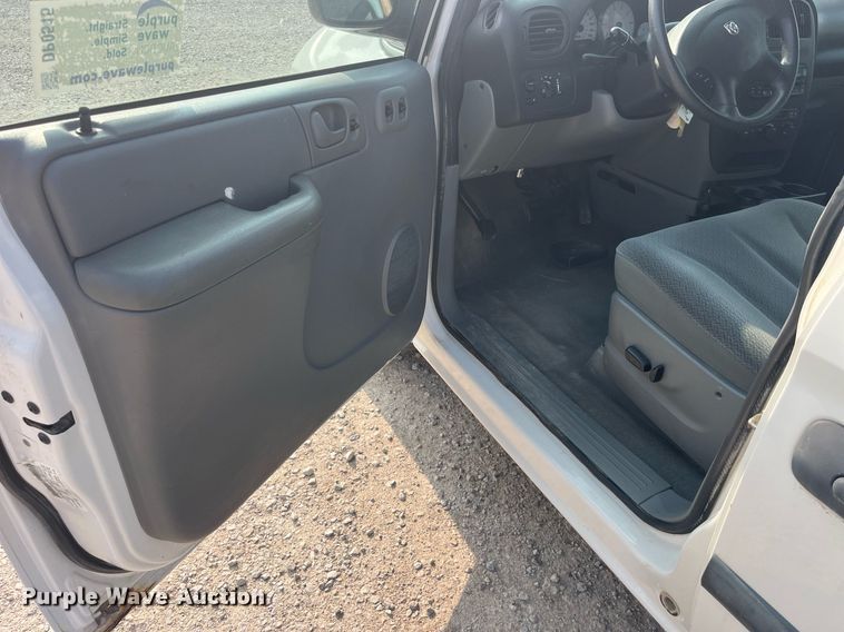 image for item DP0515 2005 Dodge Grand Caravan  van