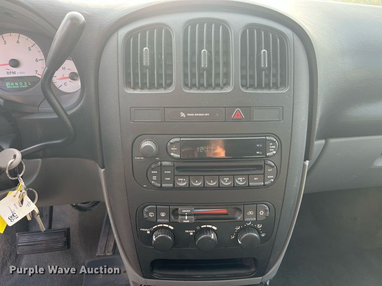 image for item DP0515 2005 Dodge Grand Caravan  van