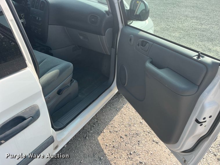 image for item DP0515 2005 Dodge Grand Caravan  van