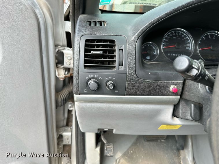 image for item DP3159 2007 Chevrolet Uplander  handicap accessible van