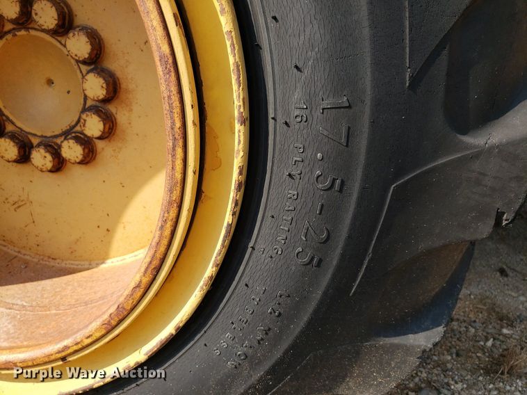 image for item DP7990 1998 Dresser 515C  wheel loader