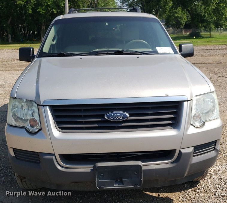 image for item DP7992 2006 Ford Explorer  SUV