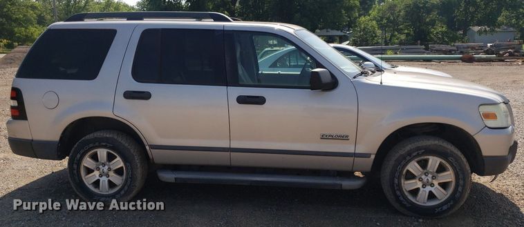 image for item DP7992 2006 Ford Explorer  SUV