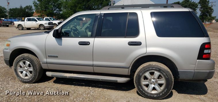 image for item DP7992 2006 Ford Explorer  SUV