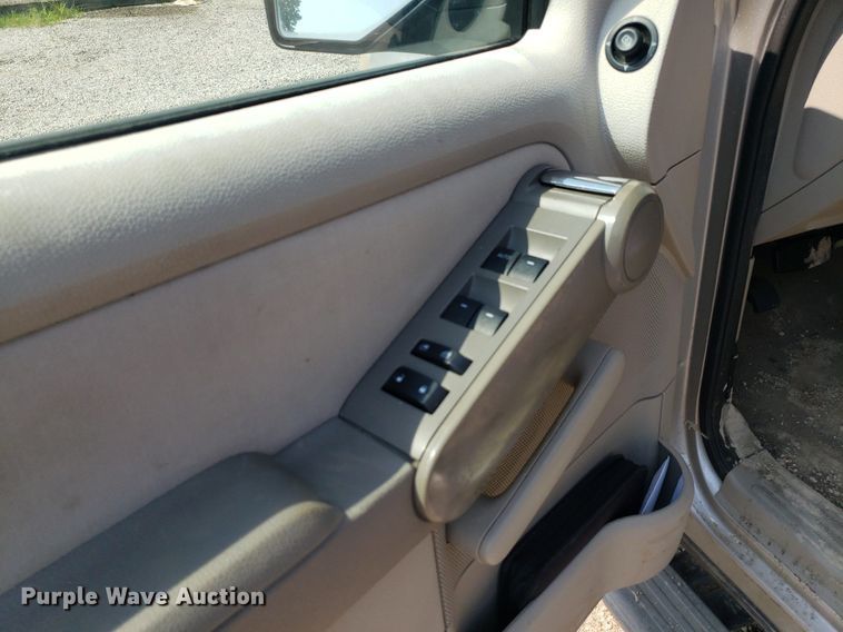image for item DP7992 2006 Ford Explorer  SUV