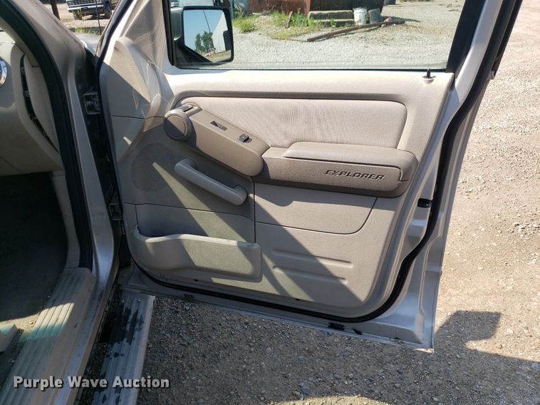 image for item DP7992 2006 Ford Explorer  SUV