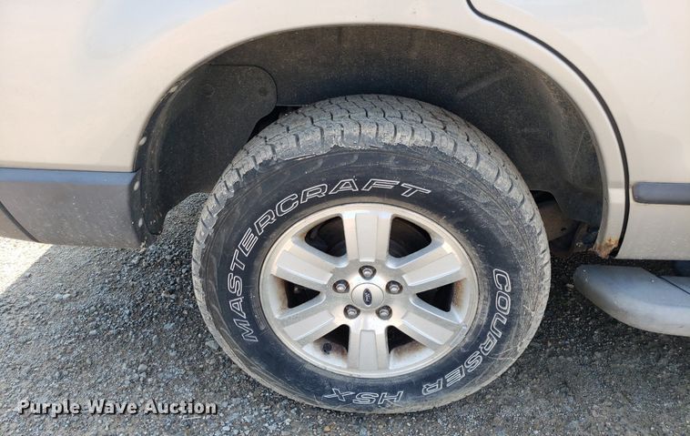 image for item DP7992 2006 Ford Explorer  SUV