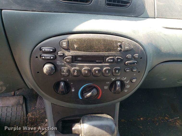 image for item DP7995 1997 Ford Escort Wagon