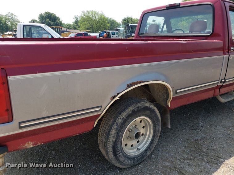 image for item DP7996 1995 Ford F150  pickup truck