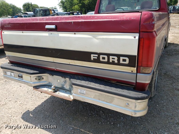 image for item DP7996 1995 Ford F150  pickup truck