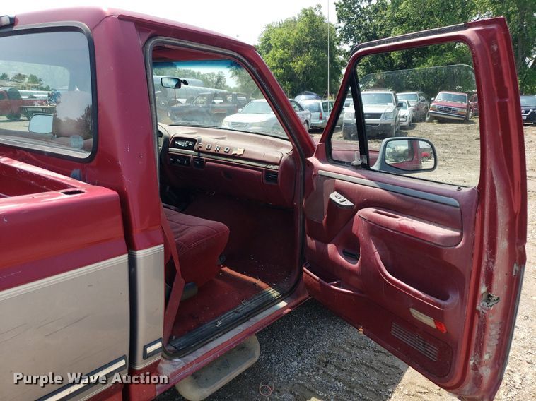 image for item DP7996 1995 Ford F150  pickup truck