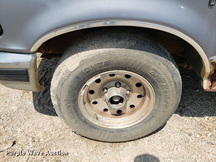 image for item DP7996 1995 Ford F150  pickup truck