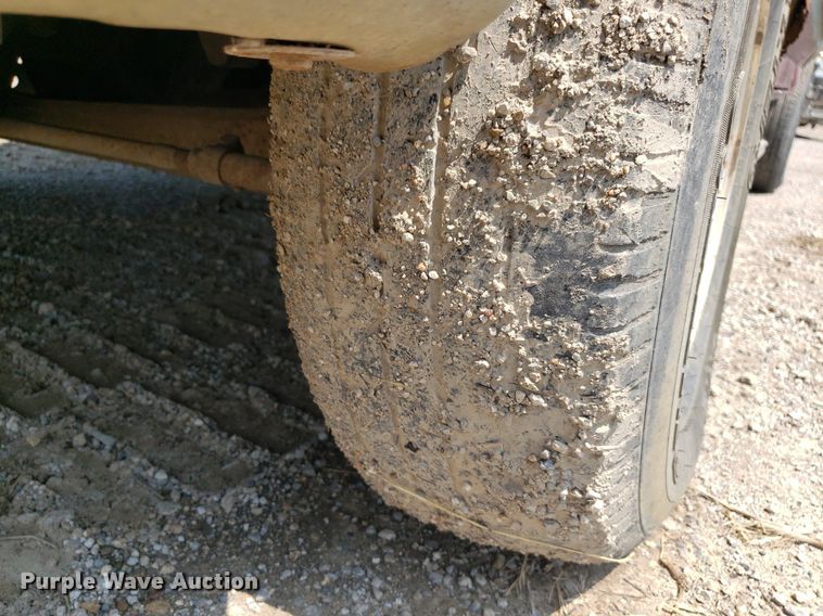 image for item DP7996 1995 Ford F150  pickup truck