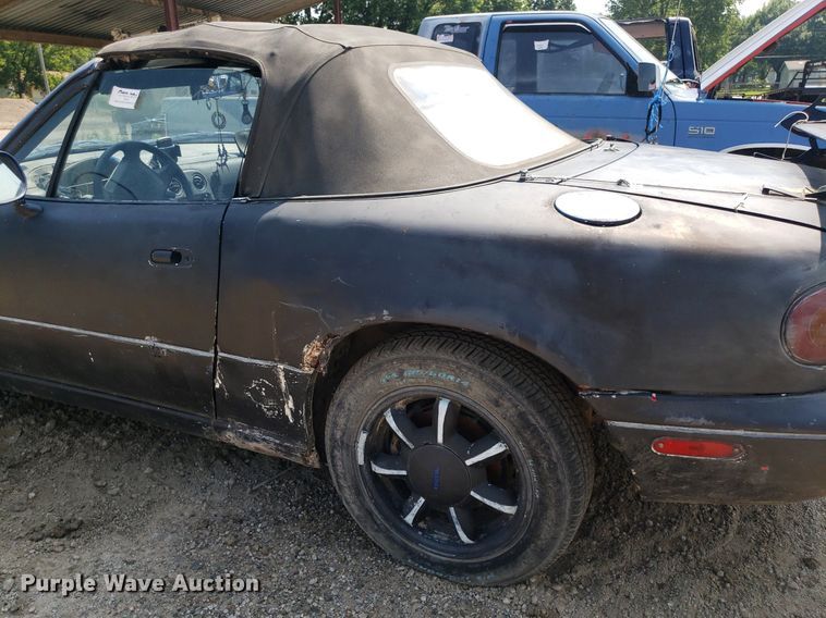 image for item DP7998 1992 Mazda MX-5 Miata  convertible