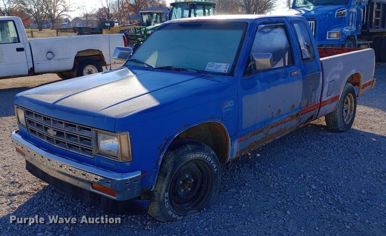 image for item DP7999 1985 Chevrolet S10  pickup truck