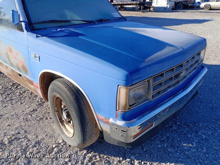 image for item DP7999 1985 Chevrolet S10  pickup truck