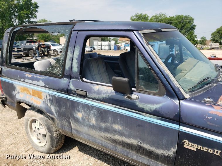 image for item DP8000 1988 Ford Bronco II  SUV