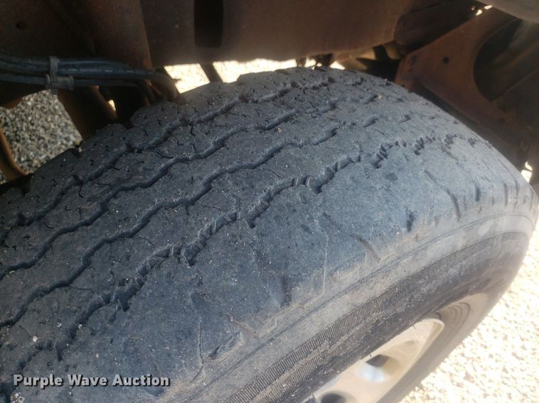 image for item DP8008 2001 Ford F250 Super Duty  SuperCab pickup truck