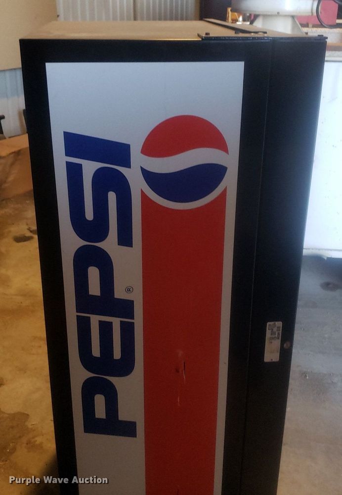 image for item DP8009 Vendo  vending machine