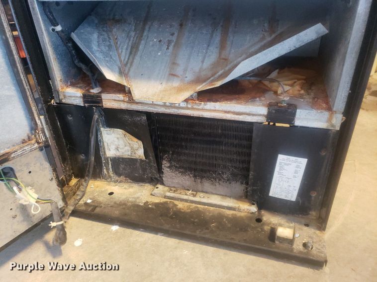 image for item DP8009 Vendo  vending machine