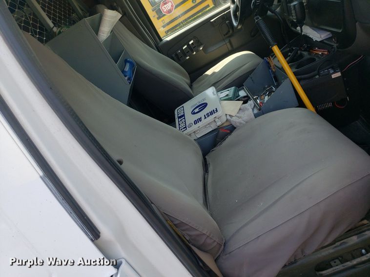 image for item DP8026 2006 Chevrolet Express 2500  van