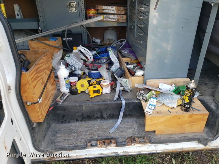 image for item DP8026 2006 Chevrolet Express 2500  van