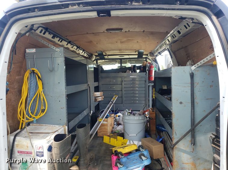 image for item DP8026 2006 Chevrolet Express 2500  van