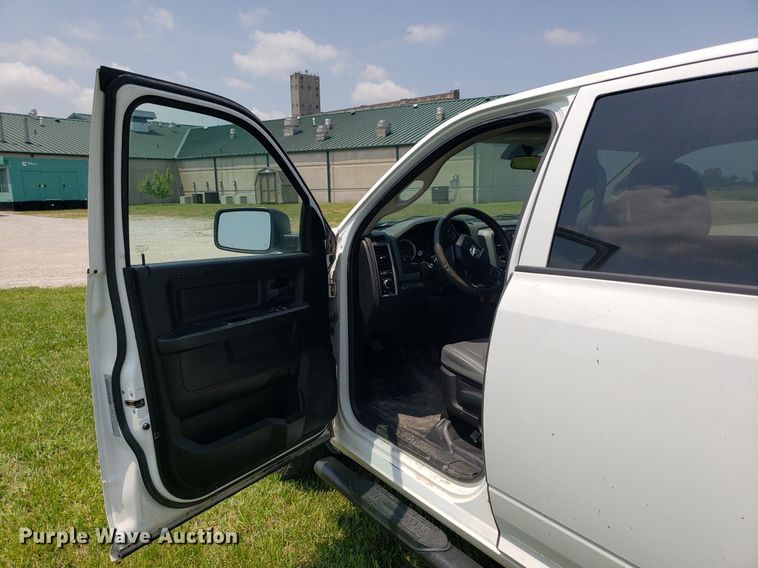 image for item DP8030 2019 Dodge Ram 1500  Crew Cab pickup truck