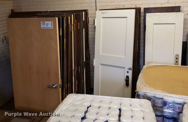 image for item DP8037 (33) doors and frames