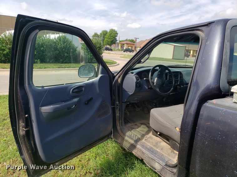 image for item DP8039 2000 Ford F150  pickup truck