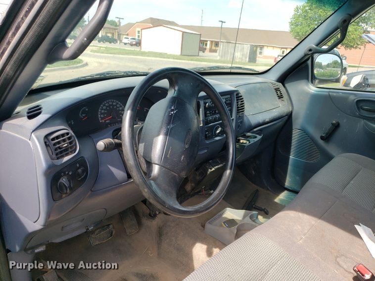 image for item DP8039 2000 Ford F150  pickup truck