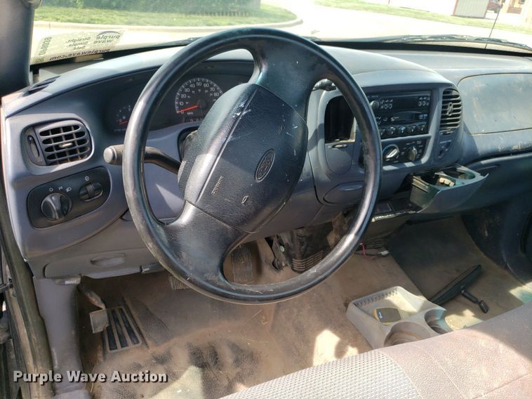 image for item DP8039 2000 Ford F150  pickup truck