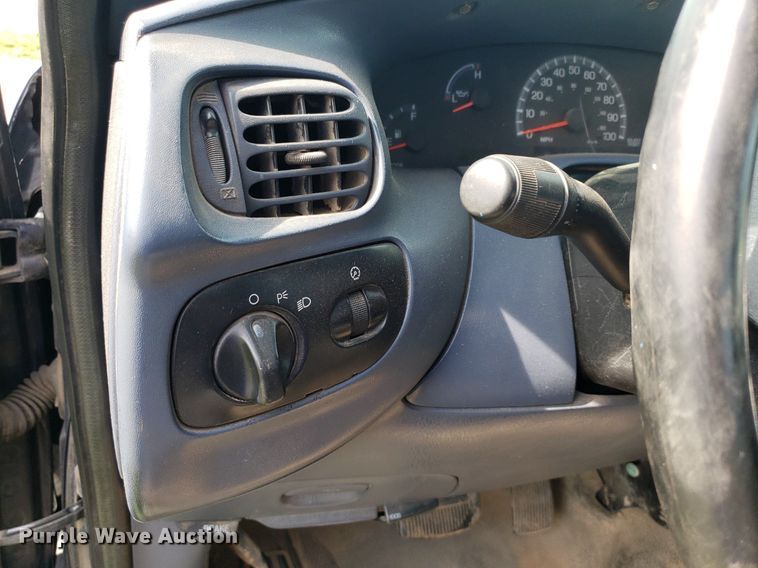 image for item DP8039 2000 Ford F150  pickup truck