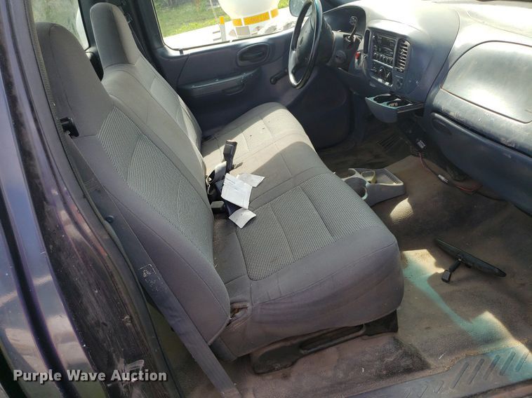 image for item DP8039 2000 Ford F150  pickup truck