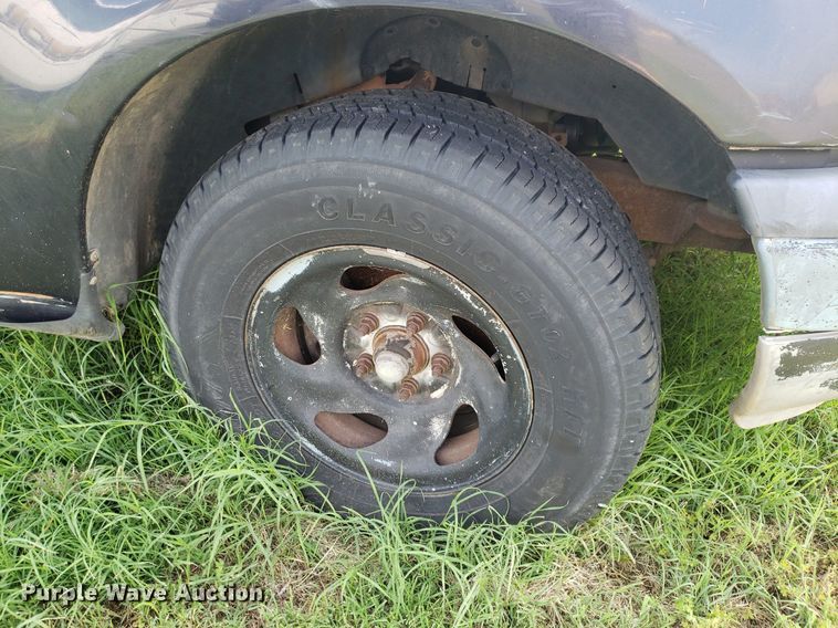 image for item DP8039 2000 Ford F150  pickup truck