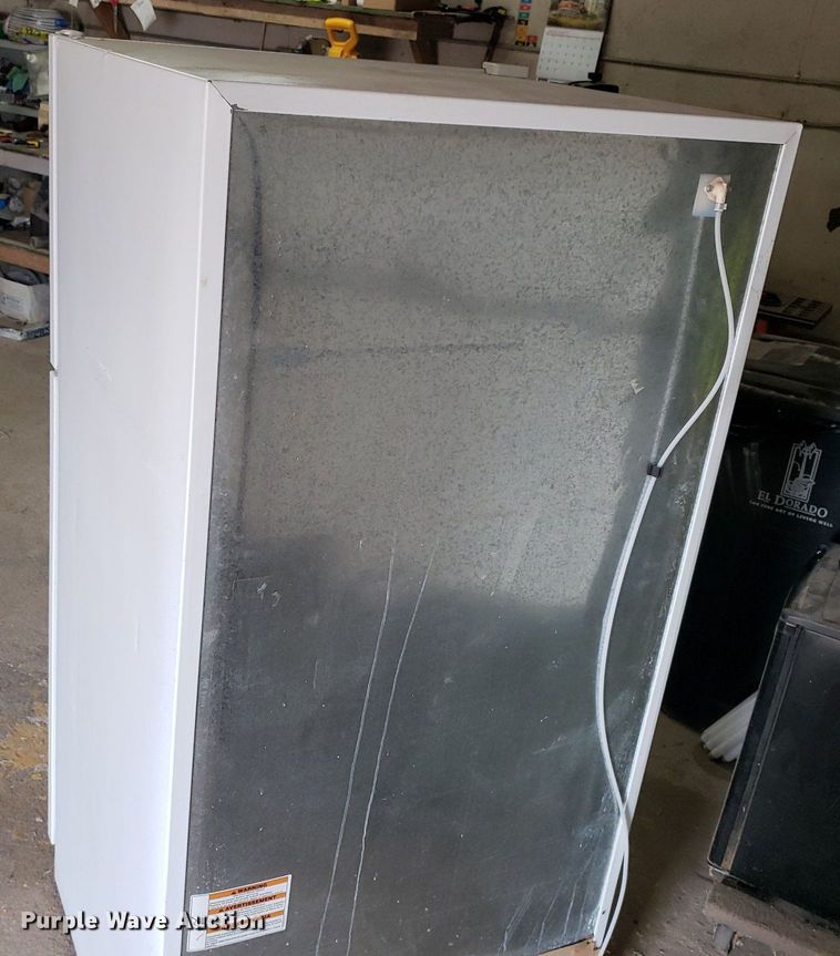 image for item DP8046 2014 Maytag M1TXEGMYW01  refrigerator
