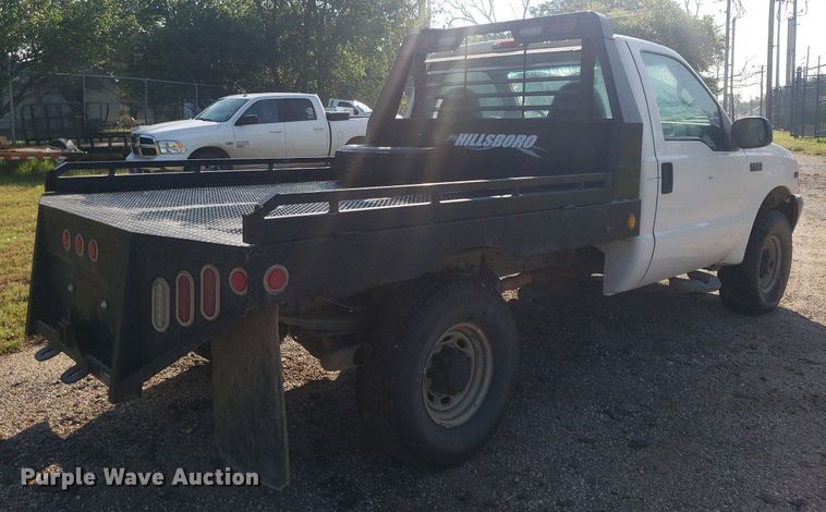 image for item DP8048 2001 Ford F250 Super Duty  flatbed pickup truck