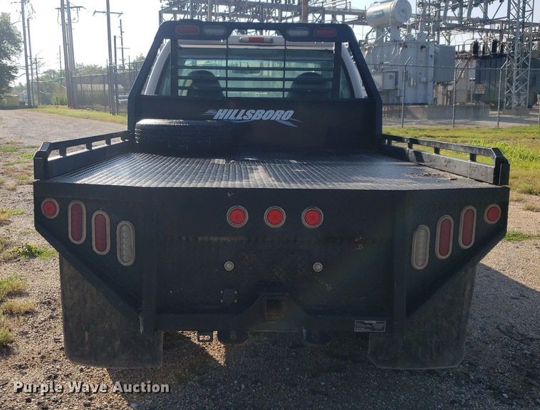 image for item DP8048 2001 Ford F250 Super Duty  flatbed pickup truck