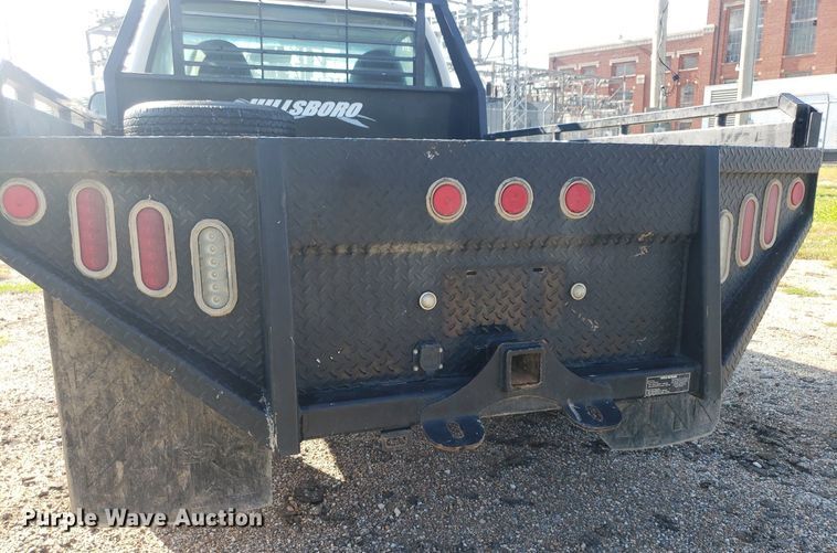 image for item DP8048 2001 Ford F250 Super Duty  flatbed pickup truck