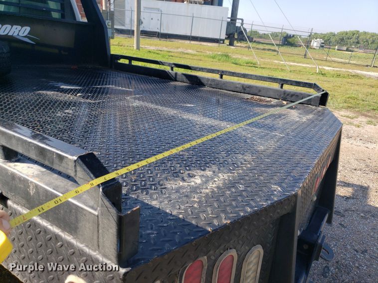 image for item DP8048 2001 Ford F250 Super Duty  flatbed pickup truck