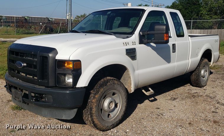 image for item DP8049 2010 Ford F250 Super Duty  SuperCab pickup truck