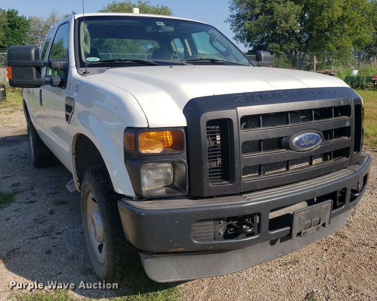 image for item DP8049 2010 Ford F250 Super Duty  SuperCab pickup truck