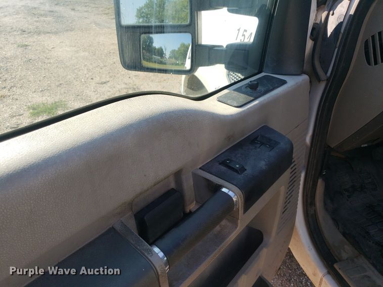 image for item DP8049 2010 Ford F250 Super Duty  SuperCab pickup truck