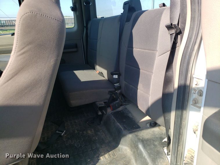 image for item DP8049 2010 Ford F250 Super Duty  SuperCab pickup truck