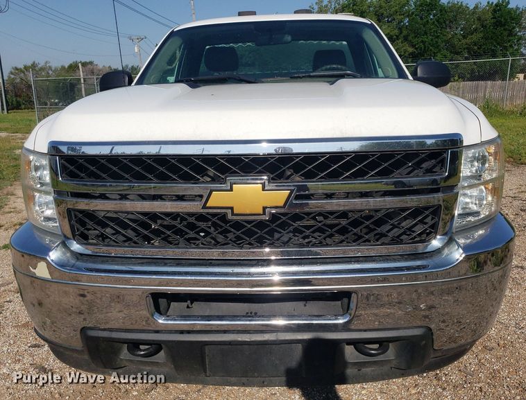 image for item DP8050 2012 Chevrolet Silverado 2500HD  utility bed pickup truck