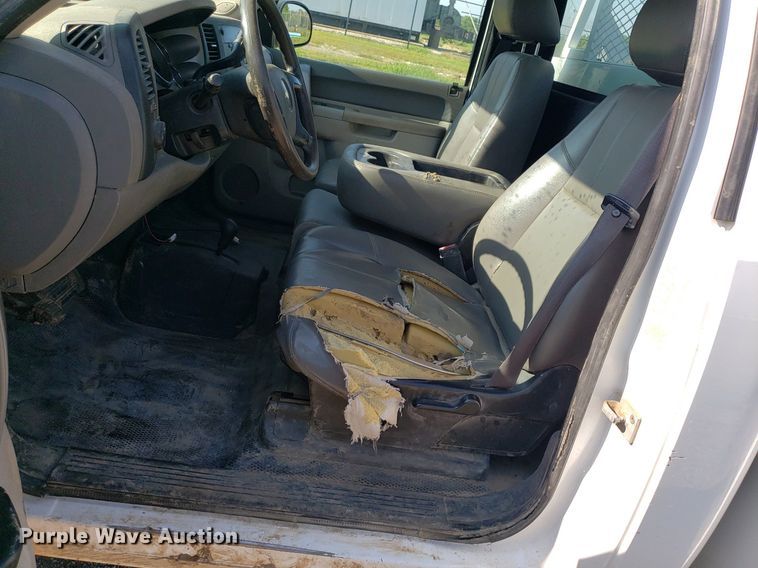 image for item DP8050 2012 Chevrolet Silverado 2500HD  utility bed pickup truck