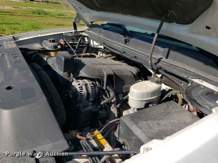 image for item DP8050 2012 Chevrolet Silverado 2500HD  utility bed pickup truck