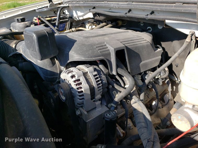 image for item DP8050 2012 Chevrolet Silverado 2500HD  utility bed pickup truck