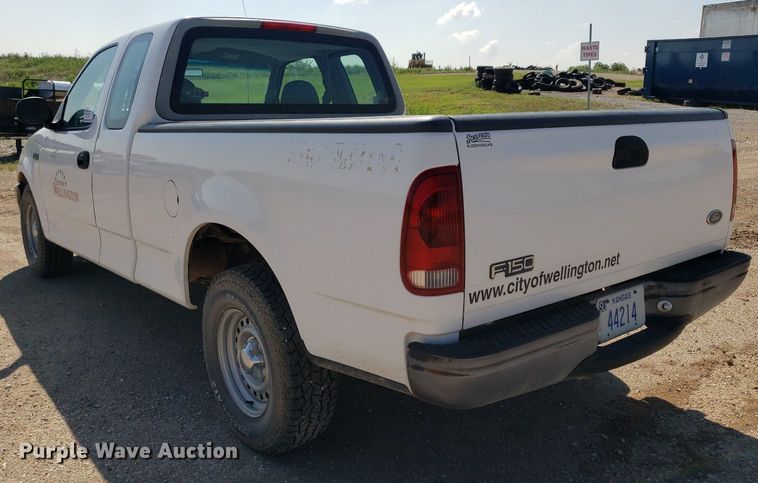 image for item DP8052 1998 Ford F150  SuperCab pickup truck