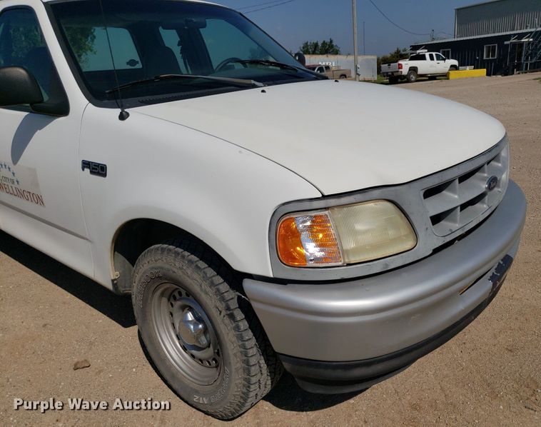 image for item DP8052 1998 Ford F150  SuperCab pickup truck